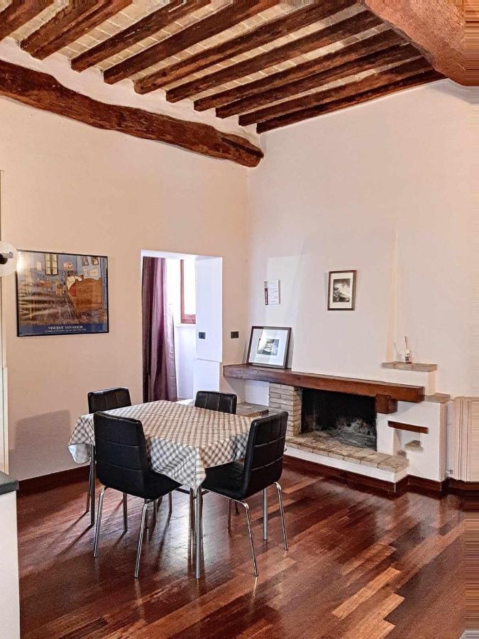 Ospitaci Appartamenti San Salvatore Foligno Eksteriør bilde