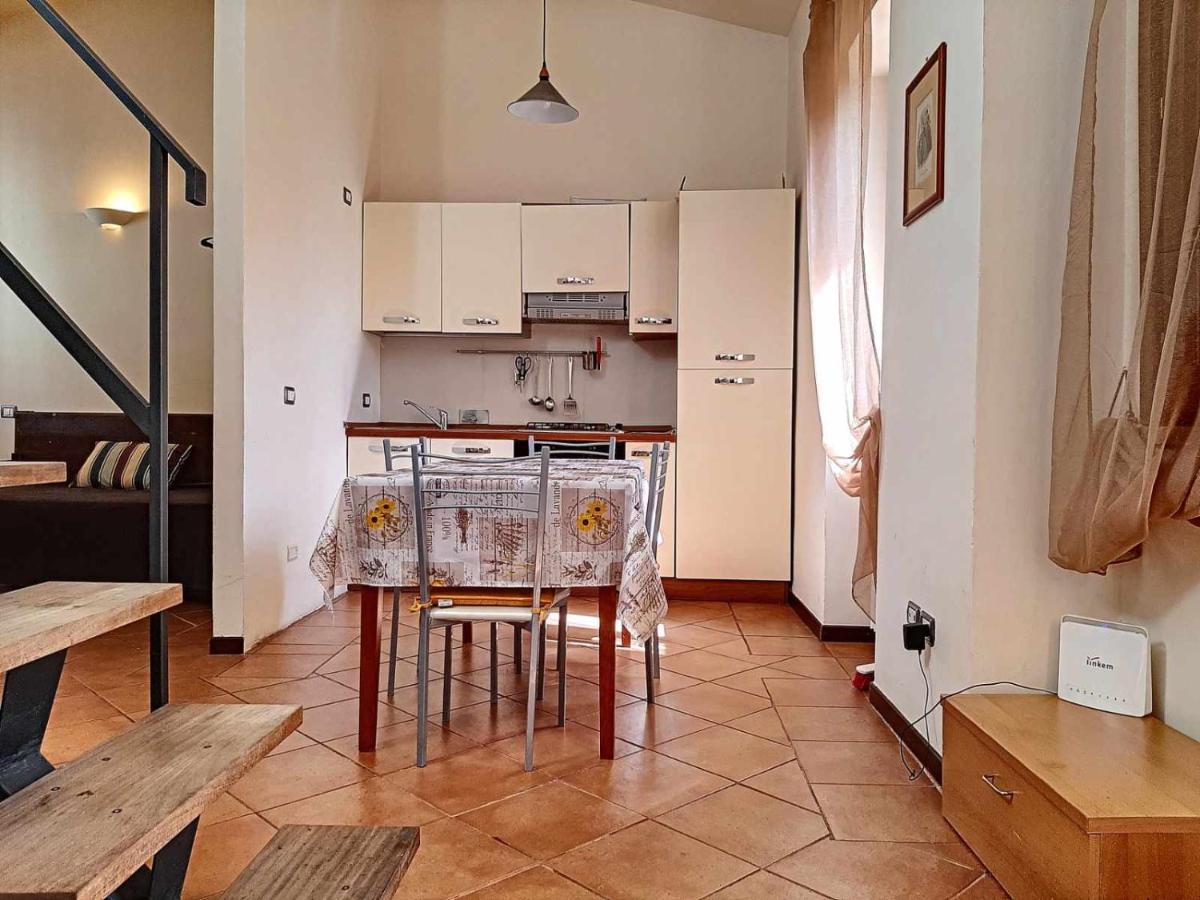Ospitaci Appartamenti San Salvatore Foligno Eksteriør bilde